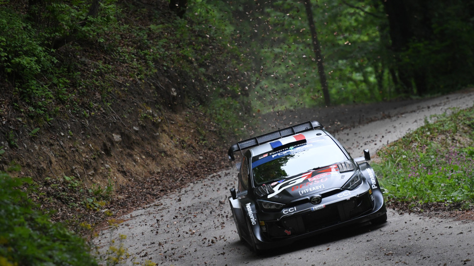 Evans and Neuville errors hand Croatia Rally victory to Ogier