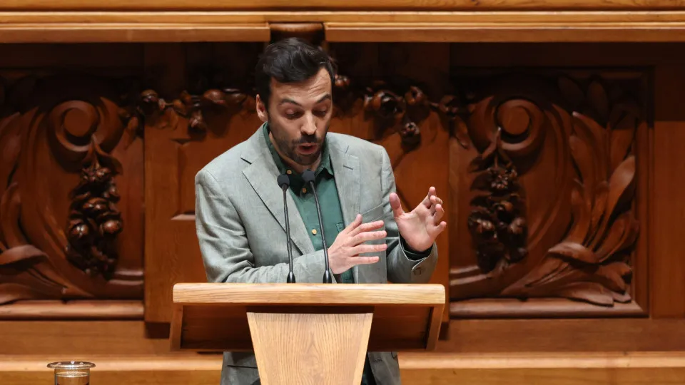 Parlamento: Sessão plenária