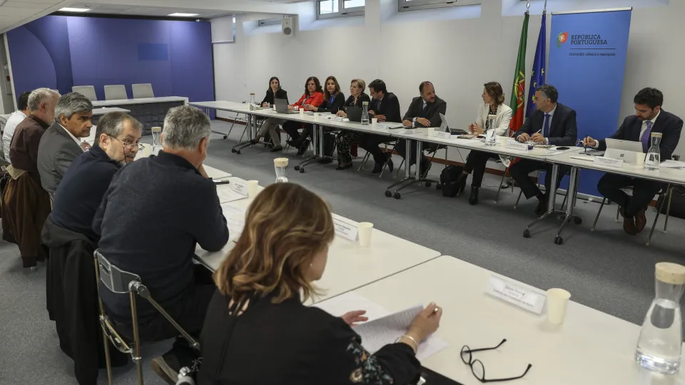 Ministro da Educação, Fernando Alexandre, inicia reuniões com organizações sindicais de professores