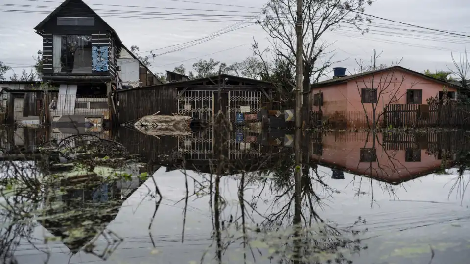 Sul do Brasil regista fortes chuvas que já afetaram quase 30 mil pessoas