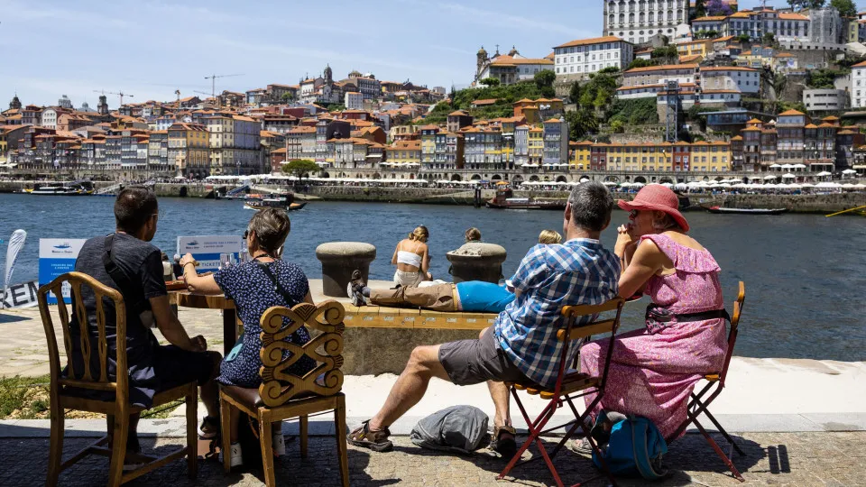 Taxa turística no Porto passa para 3 euros por pessoa a partir de domingo