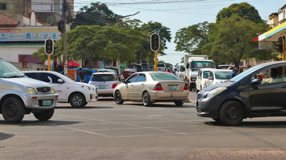 Moçambique: trânsito em Maputo
