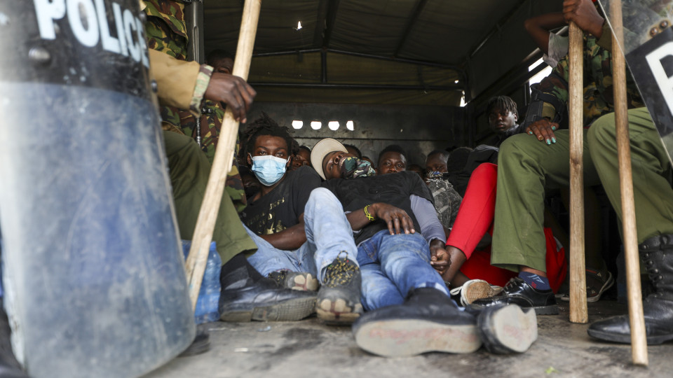Mais de 270 detenções por suspeita de crimes nos protestos no Quénia