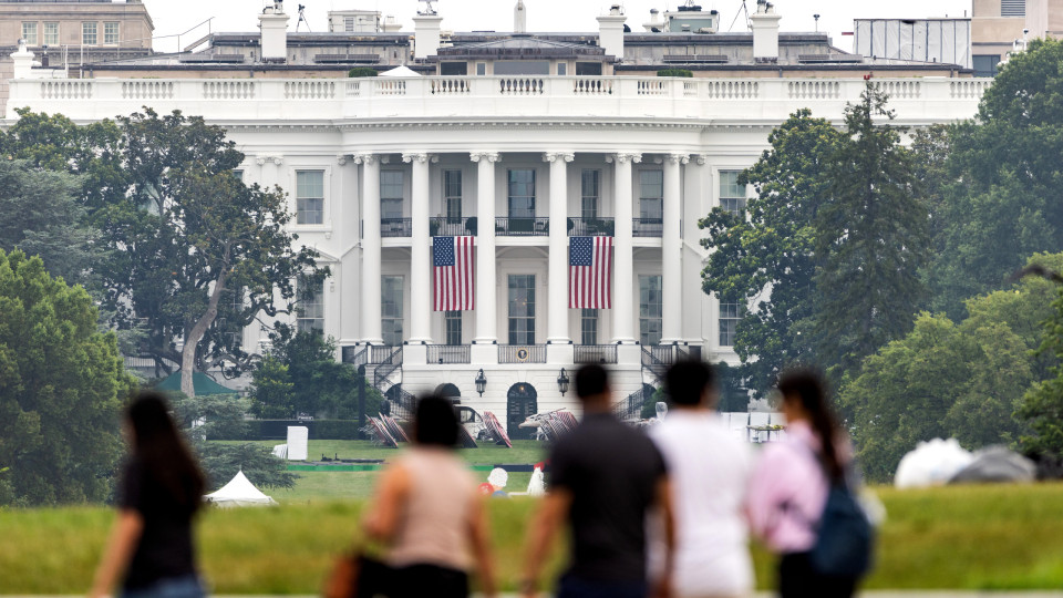 Economia, imigração e aborto no centro do debate entre Harris e Trump