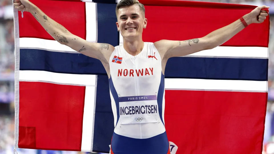 Jakob Ingebrigtsen vinga desaire nos 1.500 com triunfo nos 5.000 metros