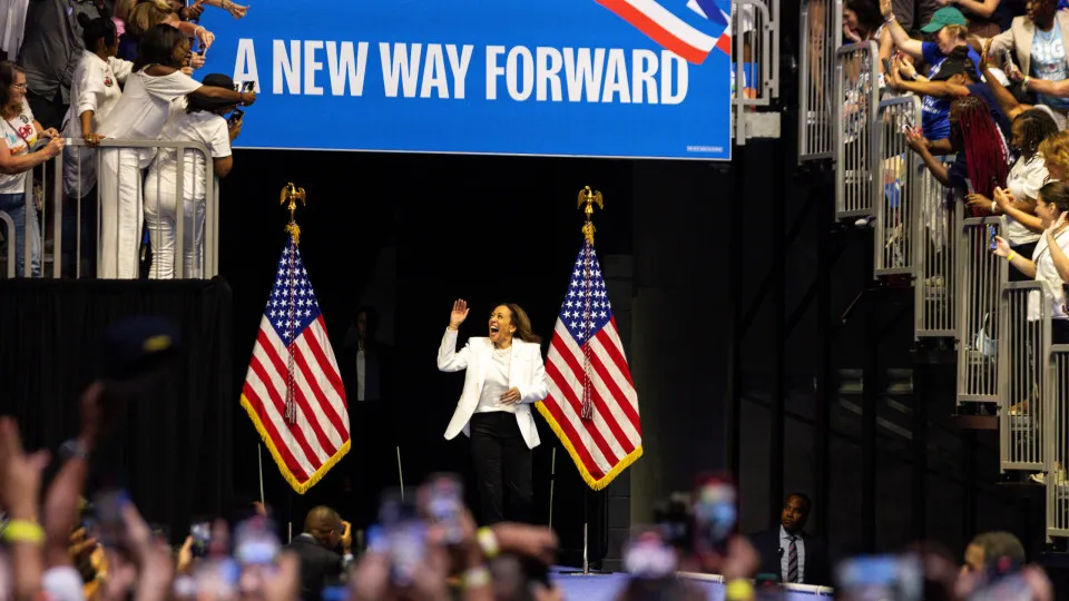 Donald Trump e Kamala Harris defrontam-se hoje em debate histórico