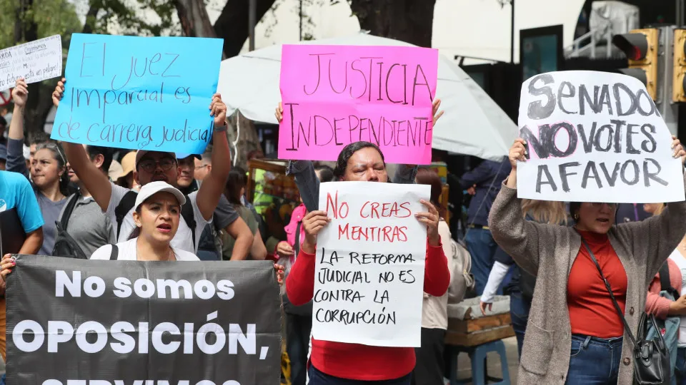 Oito dos 11 juízes deixam Supremo Tribunal antes de eleições judiciais