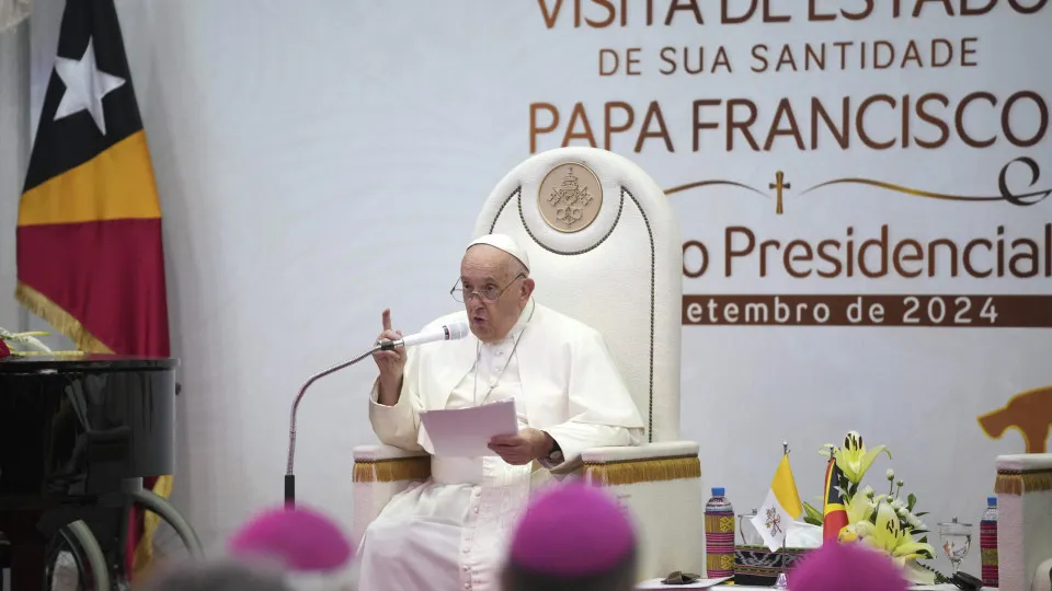 Papa Francisco exorta timorenses à construção do Estado e a apostarem na Educação