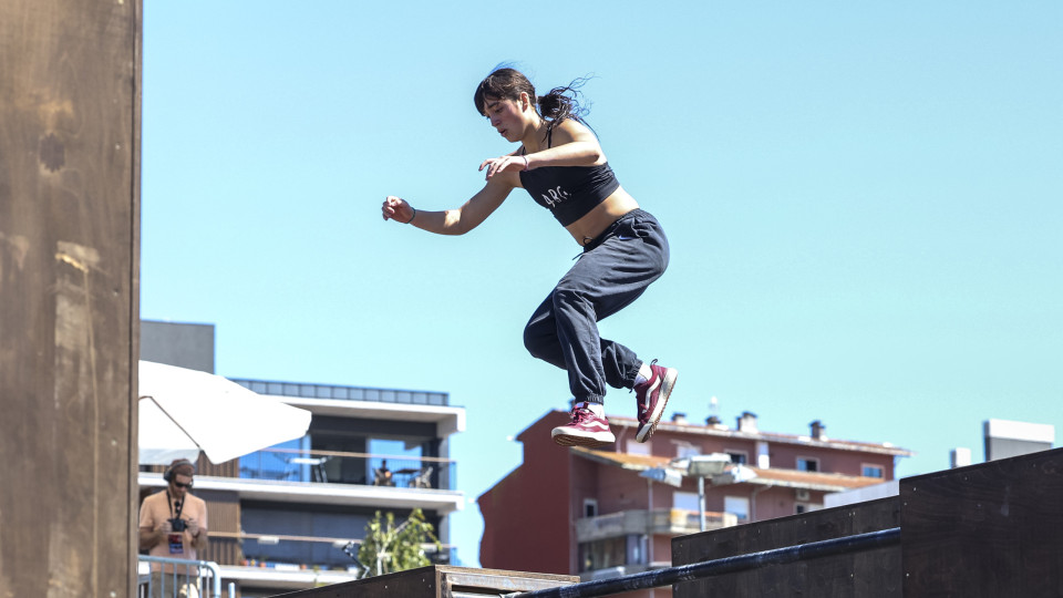 Saltos mortais e piruetas várias na Taça do Mundo de Parkour