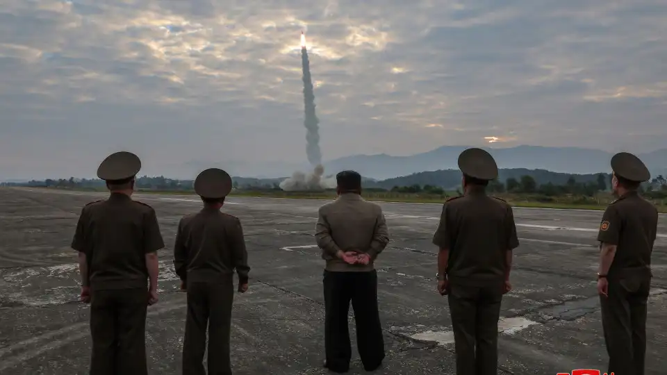 Coreia do Norte diz que testou lançamento de míssil de curto alcance