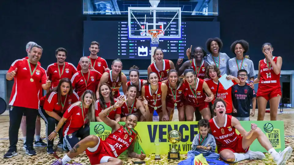 Benfica conquista Taça Vítor Hugo feminina de basquetebol pela quarta vez