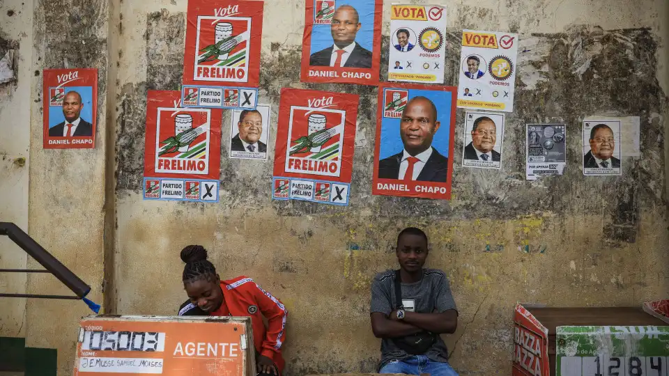 Moçambique escolhe presidente. CNE tem até 15 dias para dizer resultados