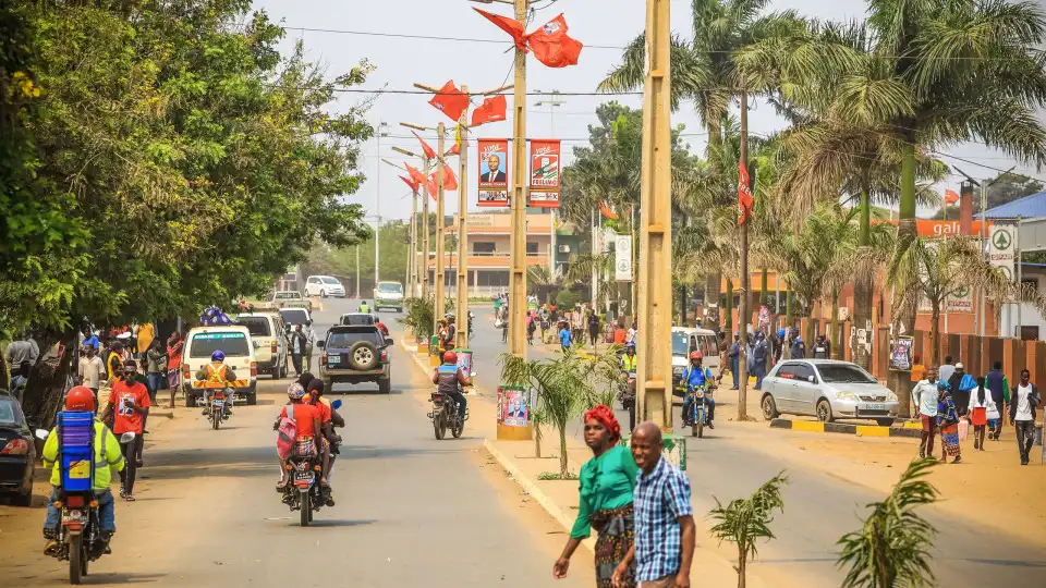 Um ferido e 4 detidos em "agitação popular" em Maputo