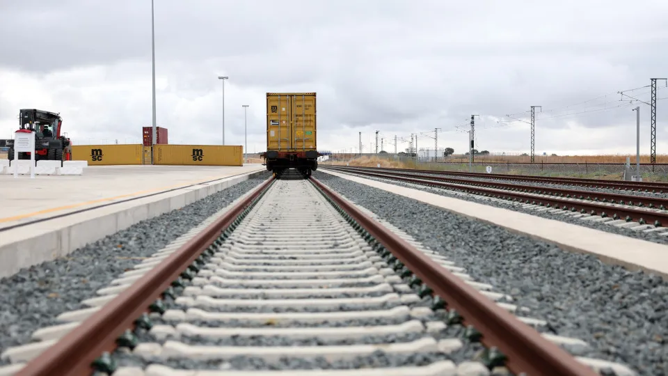 Trabalhadores da Medway compraram totalidade de ações colocadas em oferta