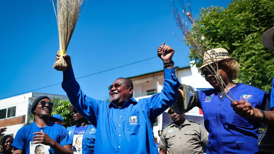 Candidato da Renamo diz Moçambique vai 'levantar-se' em caso de fraude