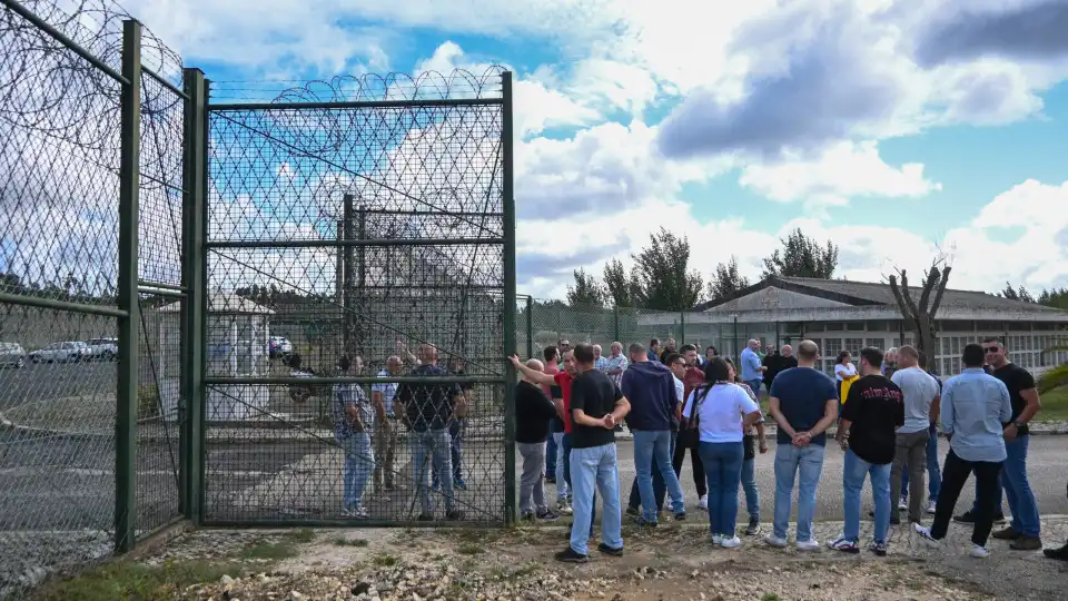 Meia centena de guardas prisionais concentrados em Vale de Judeus