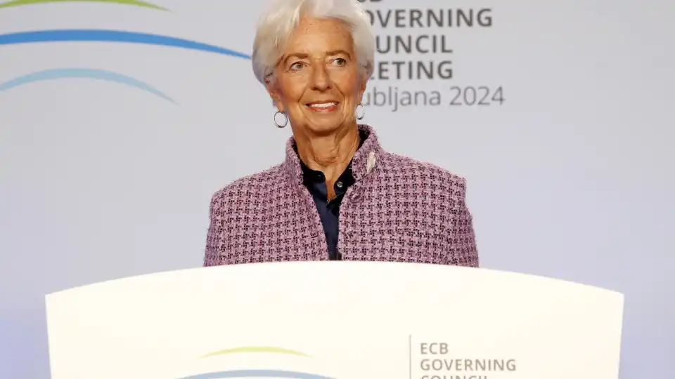 Lagarde vê economia mais débil na zona euro, mas afasta recessão