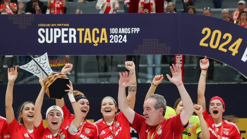 Hóquei em patins: Supertaça feminina - SL Benfica vs  APAC Tojal