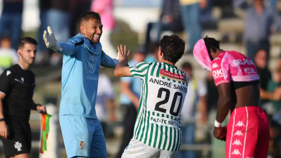 Primeiro 'tomba gigantes'. Estoril eliminado e 13 apurados na Taça