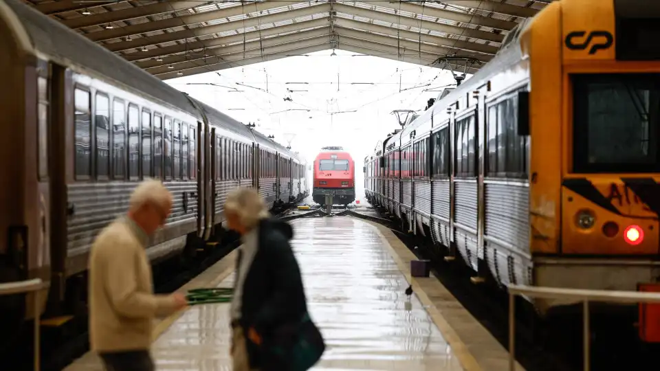 Greve na CP suprimiu 142 comboios até às 19h00 sobretudo em Lisboa