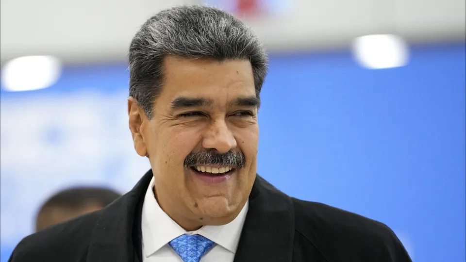 Maduro felicita Trump. Venezuela quer "diplomacia de paz e diálogo" 