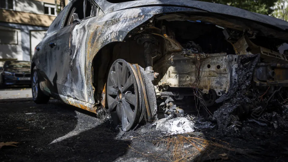 Afinal, incêndio em viatura em Lisboa de madrugada ocorreu em Santa Clara