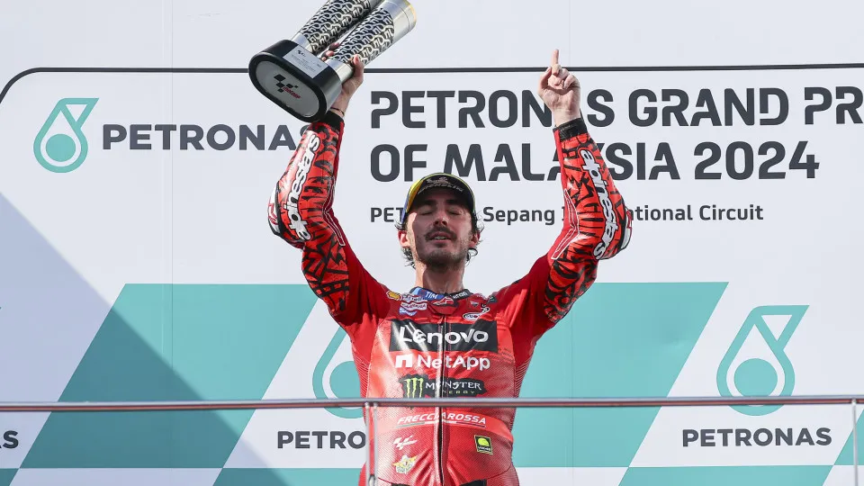 Francesco Bagnaia vence GP da Malásia e adia atribuição do título