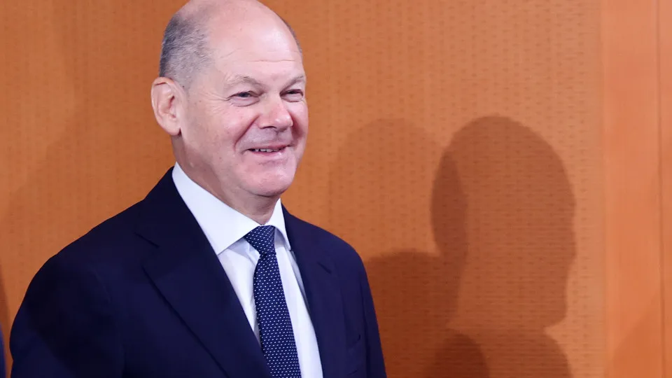 Scholz insta UE a manter-se unida e a trabalhar em conjunto