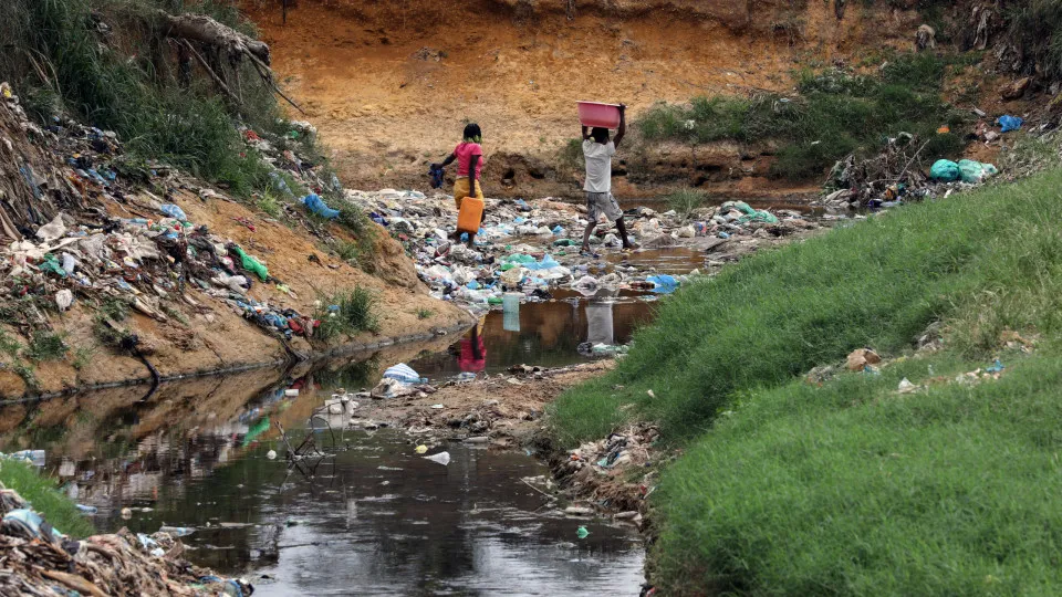 Número de casos de cólera em Angola sobe para 283 e há 19 mortos