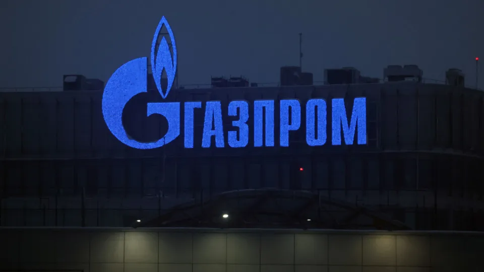 China planeia reabrir mercado obrigacionista a empresas russas de energia