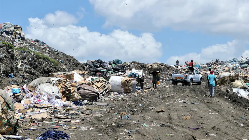 Moçambique investe para reciclar resíduos com três infraestruturas