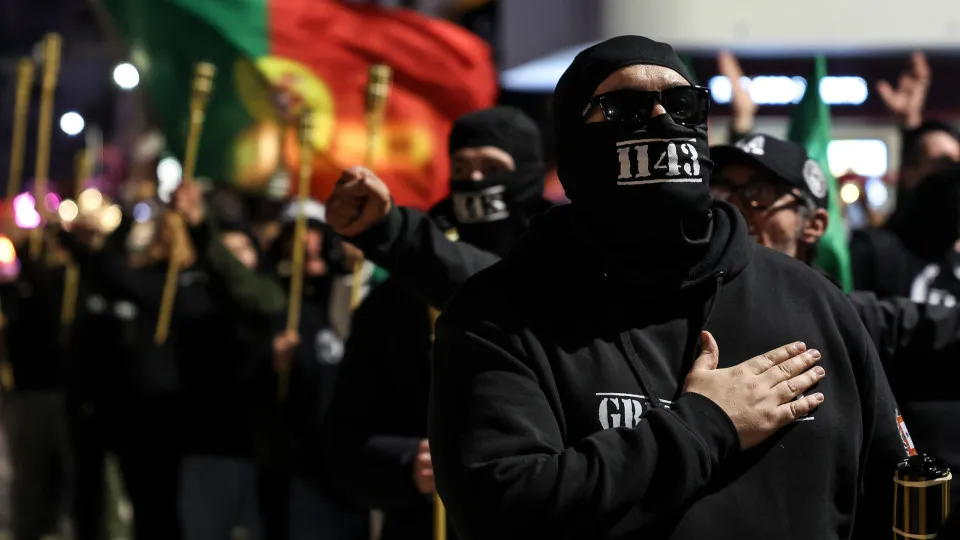 Manifestação anti-imigração "Menos imigração-Menos crime" em Albufeira