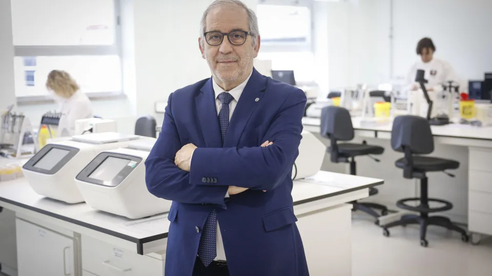 Covid-19. INSA superou desafios que geraram avanços na investigação