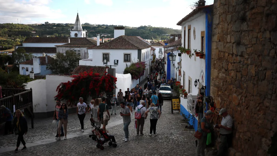 Festival Literário de Óbidos abre hoje sob o tema "Fronteiras"