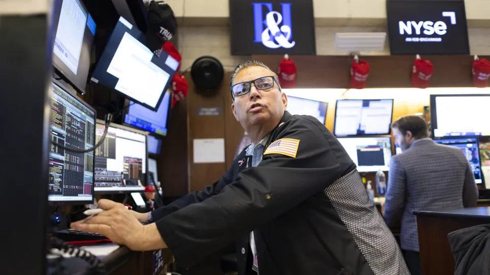 NYSE opens as global markets continue to plunge in wake of Trump's tariffs