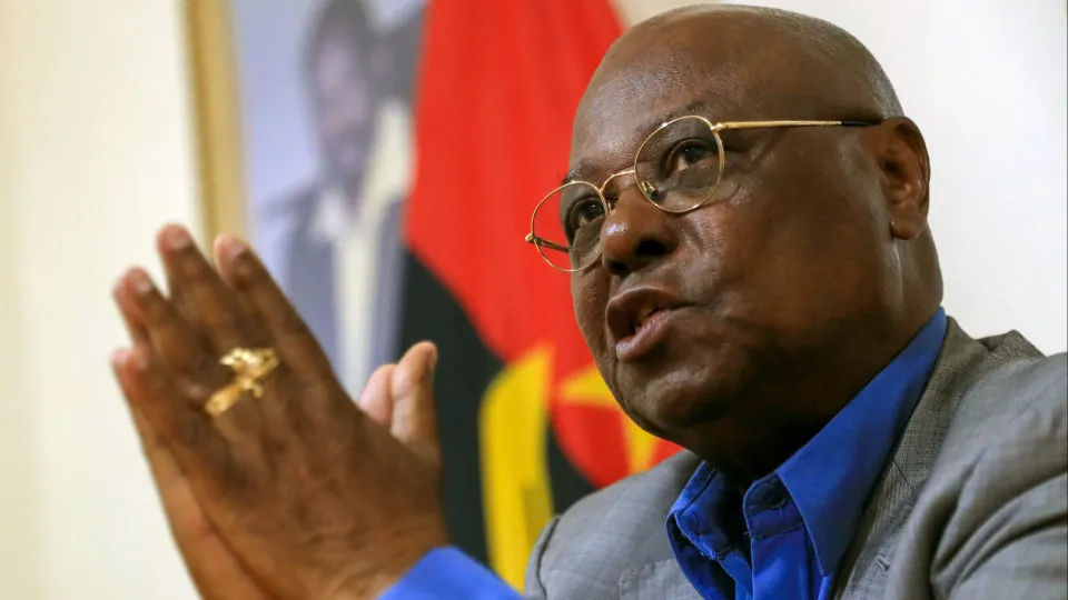 Angolanos vivem "neocolonialismo" sob liderança do MPLA, diz Ernesto Mulato
