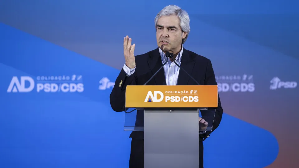 "Quem não serviu para ministro, não pode ser melhor primeiro-ministro"