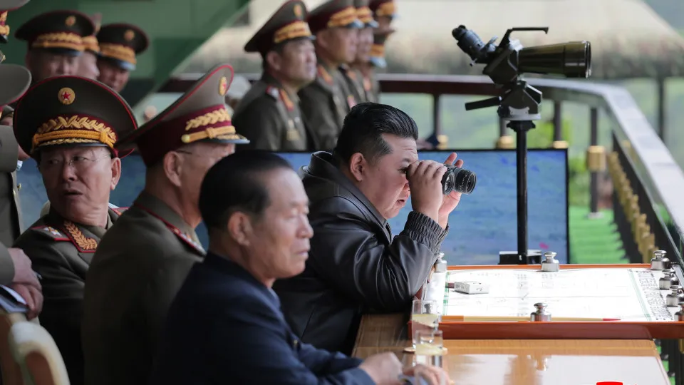 "Acidente grave" atinge navio de guerra da Coreia do Norte