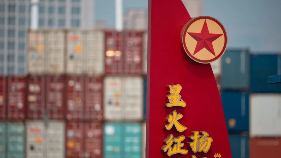 Yangluo port in Wuhan: gateway to the sea