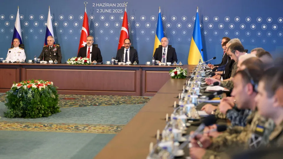 Ukraine, Russia meet in Turkey for peace talks&#x9;