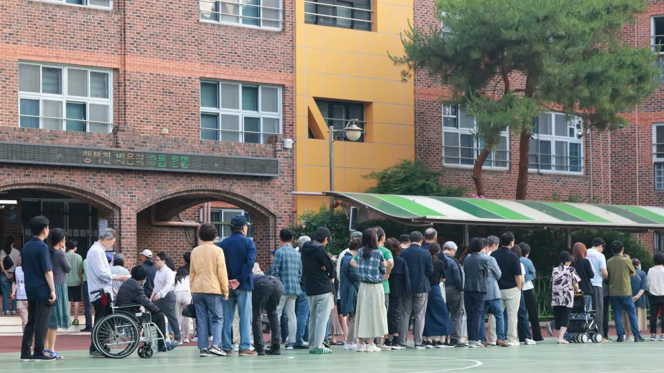 South Korea holds presidential elections