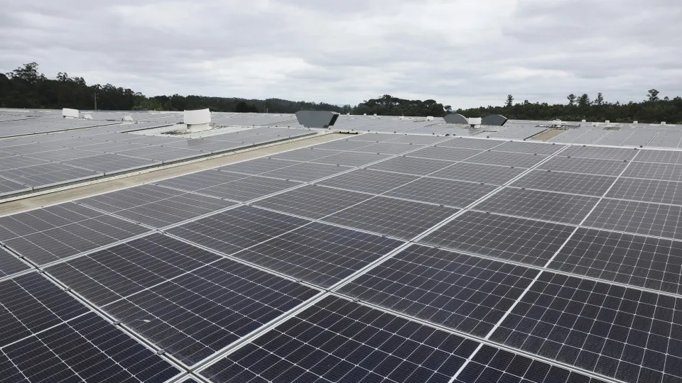 Inauguração da maior central fotovoltaica em cobertura construída numa única fase central