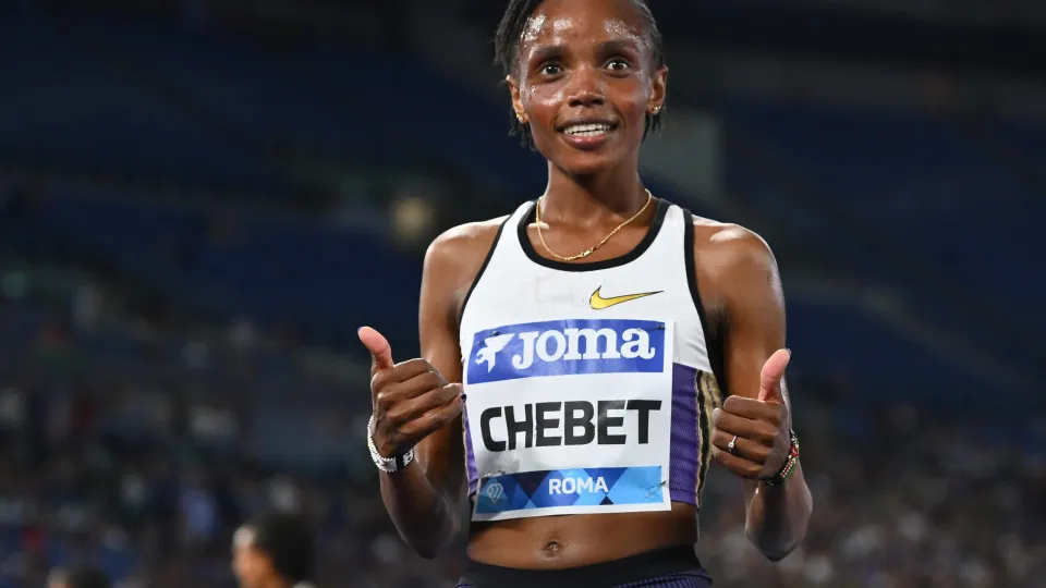 Beatrice Chebet brilha e bate recorde mundial dos 5.000 metros