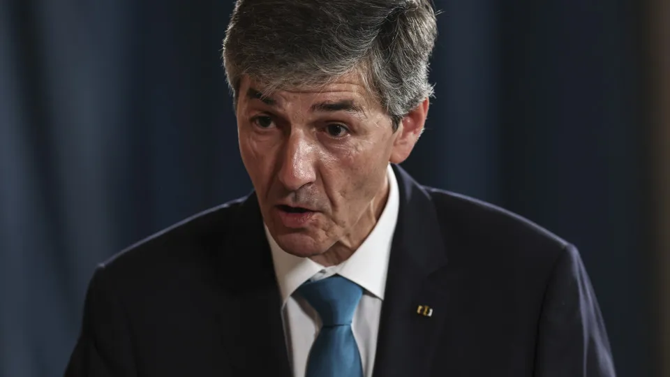 Governo:  Helder Reis
