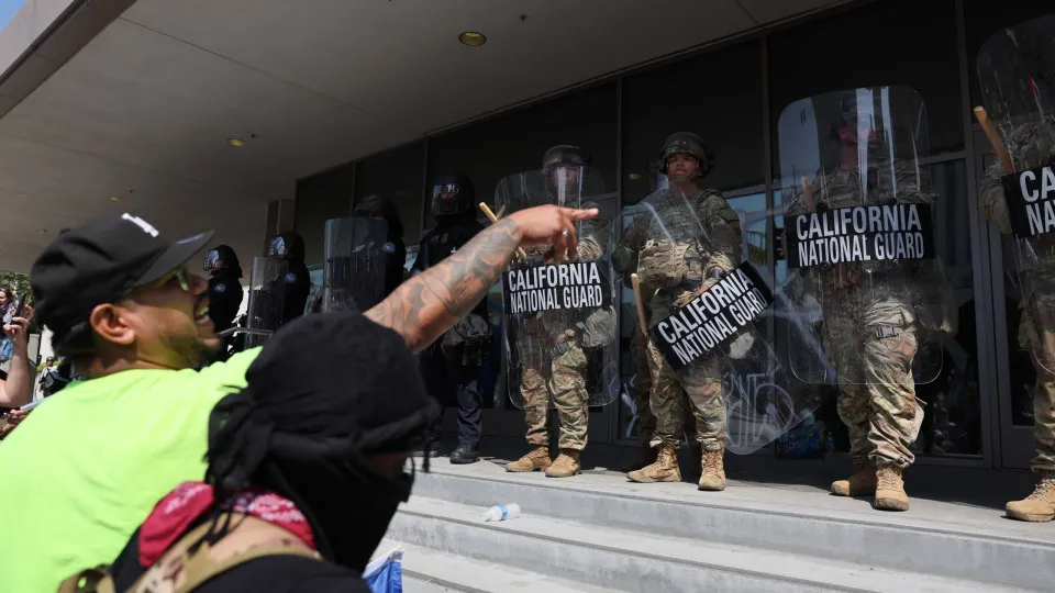 California National Guard stationed outside federal building in Los Angeles