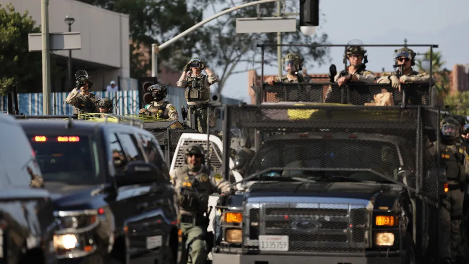 California National Guard stationed outside federal building in Los Angeles