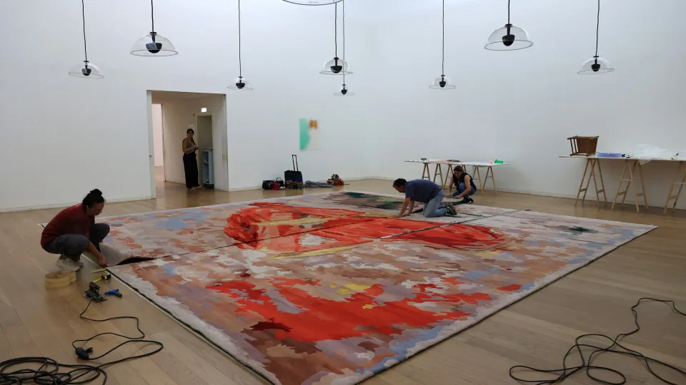 Exposição reúne 28 obras de oito artistas contemporâneos em Serralves