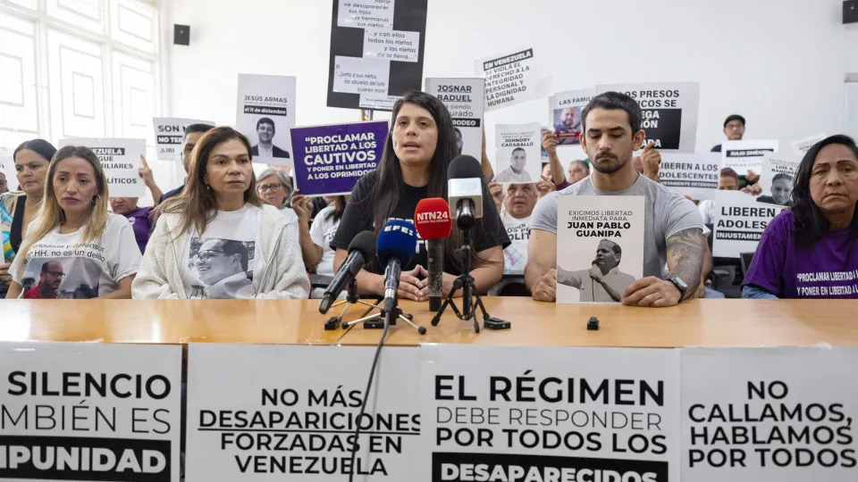 Venezuelan NGO warns of 'overflowing repression' after the arrest of five economists