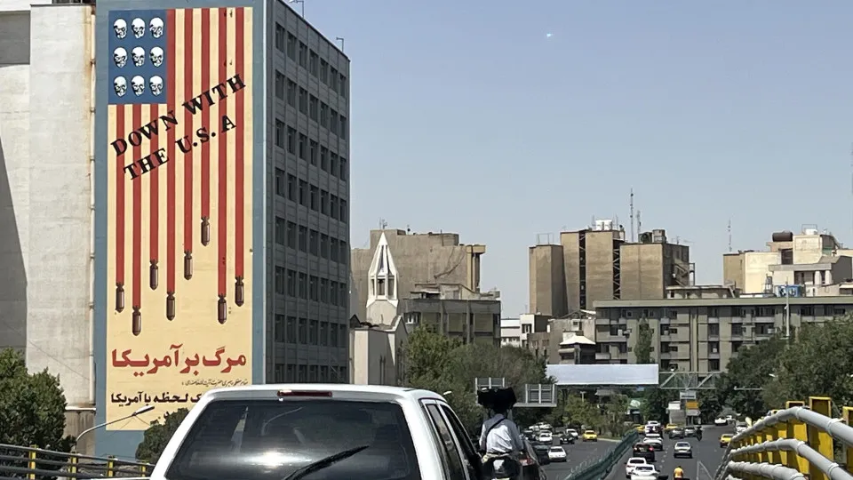 Israel/Irão: Estados Unidos bombardeiam três instalações nucleares iranianas