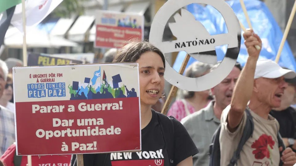 Ato público "Paz Sim! NATO Não!"